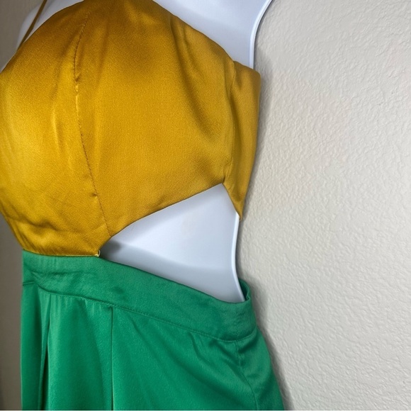 Ark & Co Green and Gold Cut Out Mini Dress - Picture 4 of 10